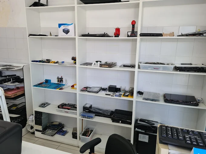 Vitrine de produtos KevinBook